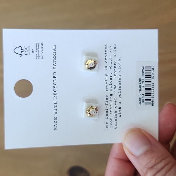 Madewell Demi-Fine Crystal Drop Earrings - Picture 3 of 6